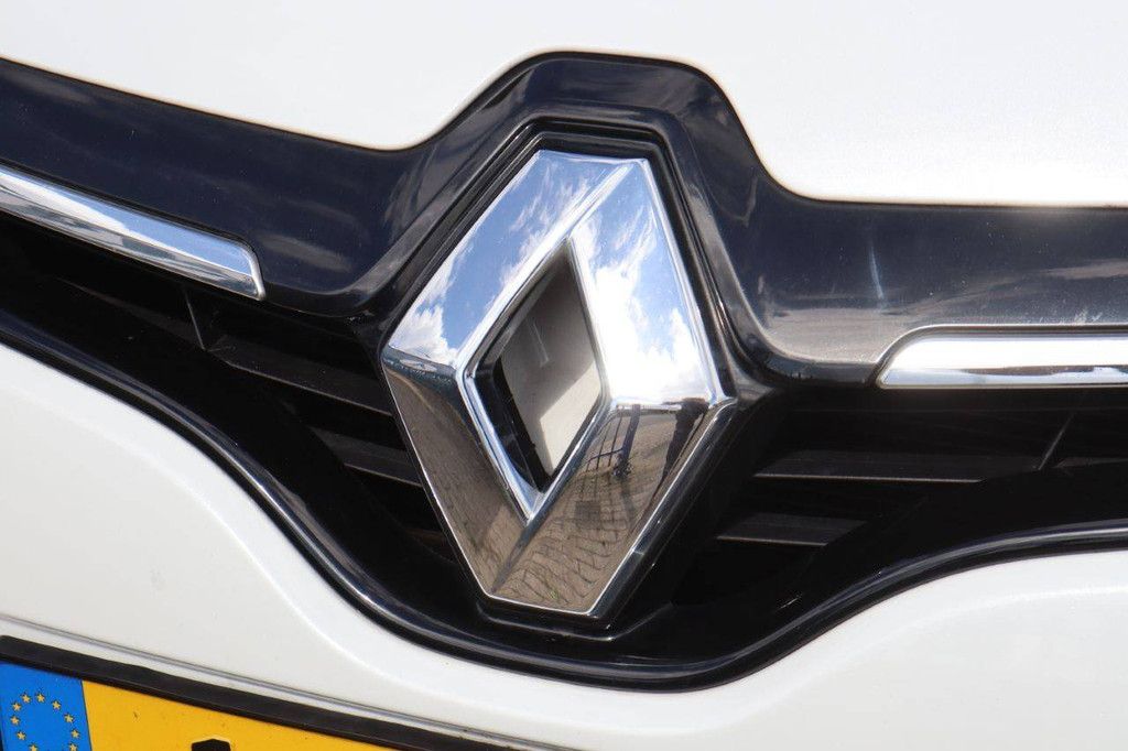 Renault Megane Scenic Kombi, Benzin, 132 PS, Baujahr 2014