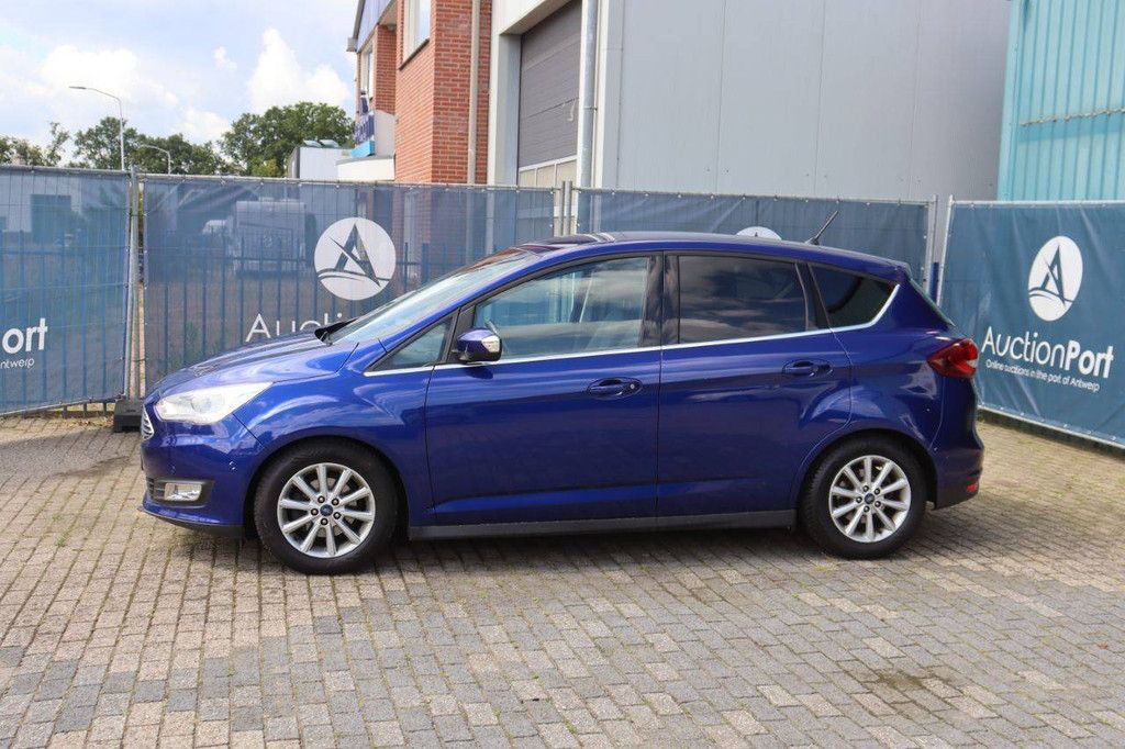Passenger car Ford C-Max Petrol 125hp 2017
