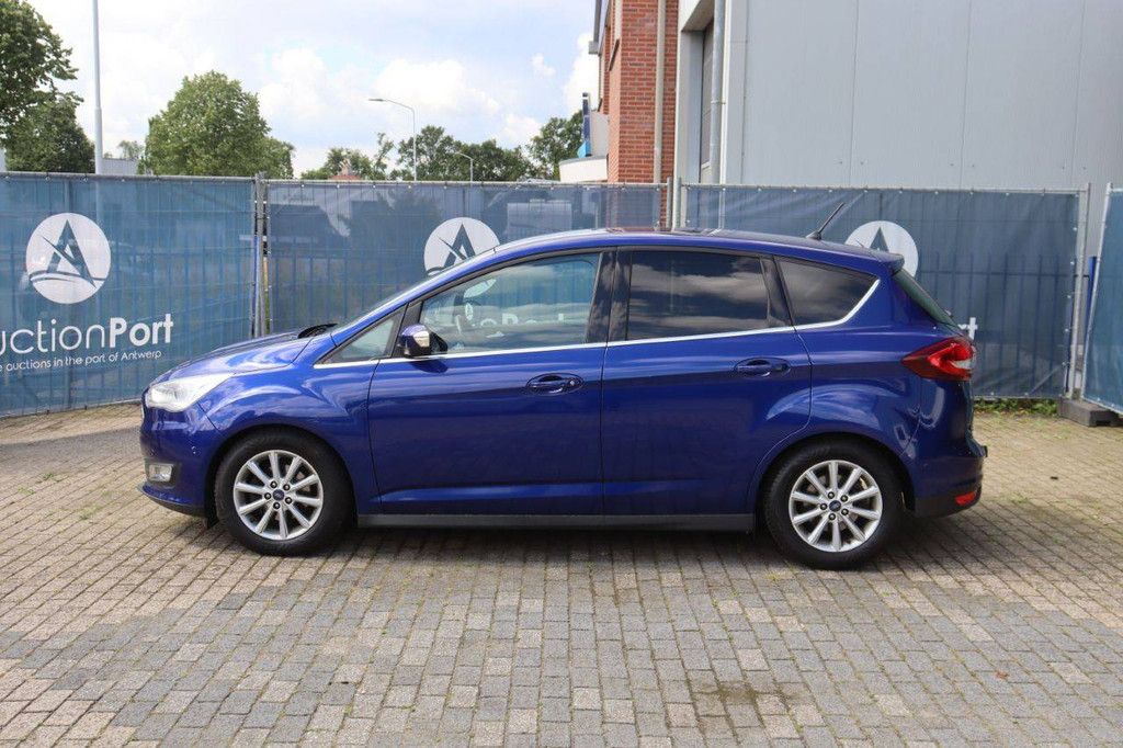 Passenger car Ford C-Max Petrol 125hp 2017