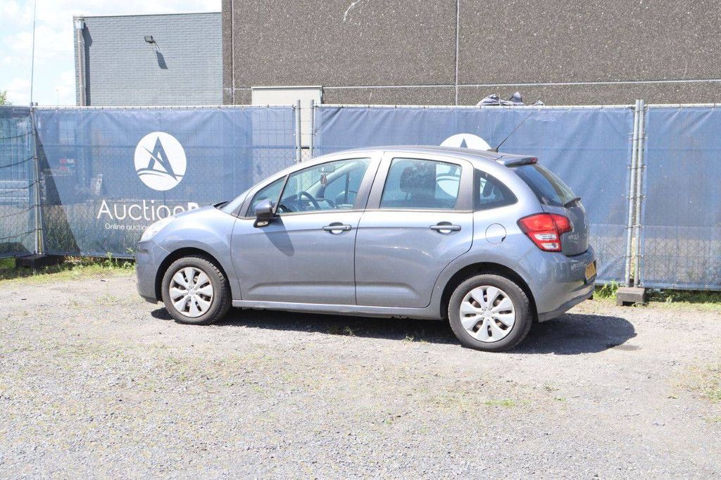 Passenger car Citroën C3 Petrol 74hp 2010