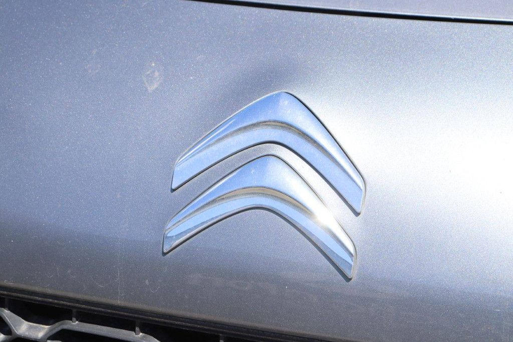Passenger car Citroën C3 Petrol 74hp 2010