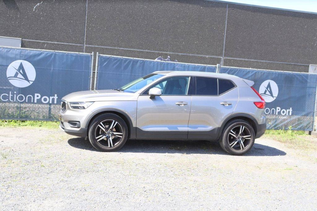 SUV Volvo XC40 Diesel 150hp 2021