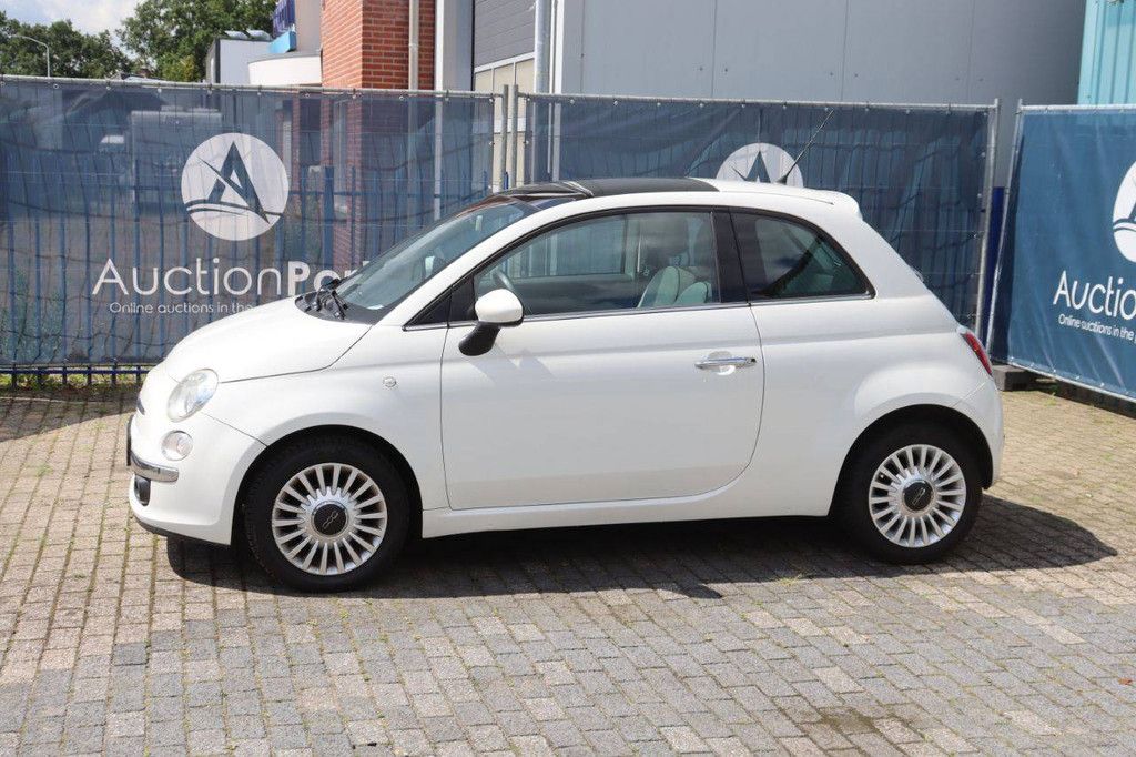 Fiat 500 Pkw, Benzin, 69 PS, Baujahr 2010