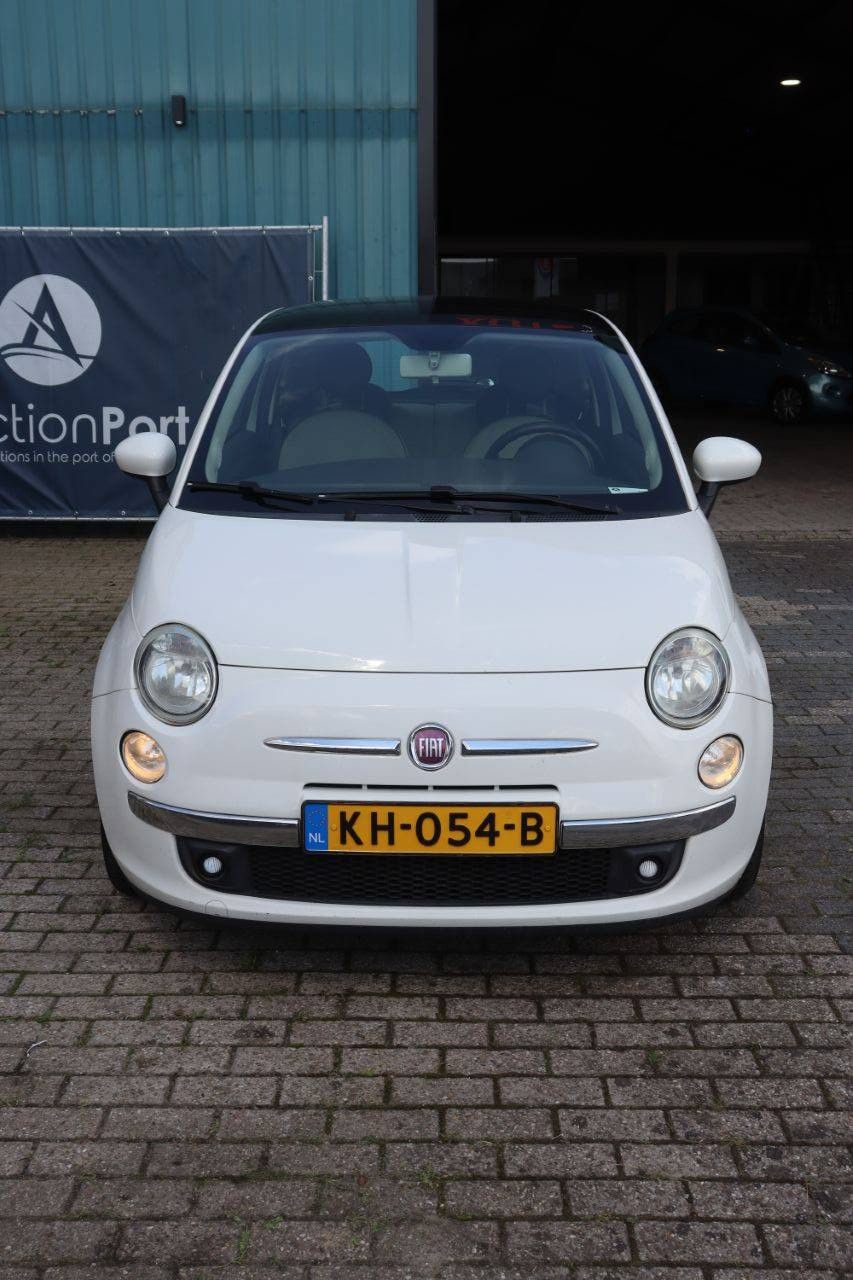 Fiat 500 Pkw, Benzin, 69 PS, Baujahr 2010