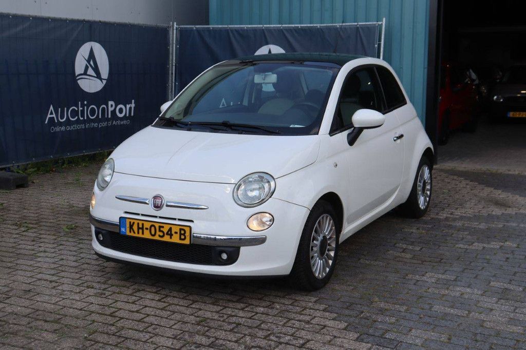Fiat 500 Pkw, Benzin, 69 PS, Baujahr 2010