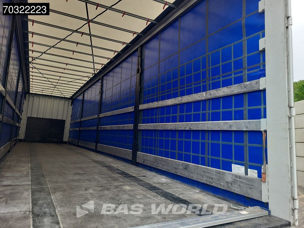 Krone SD Lift Axle Palletkist Anti Vandalism Sliding Roof