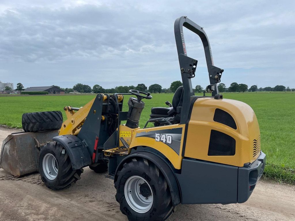 Gehl 500 Shovel Loader