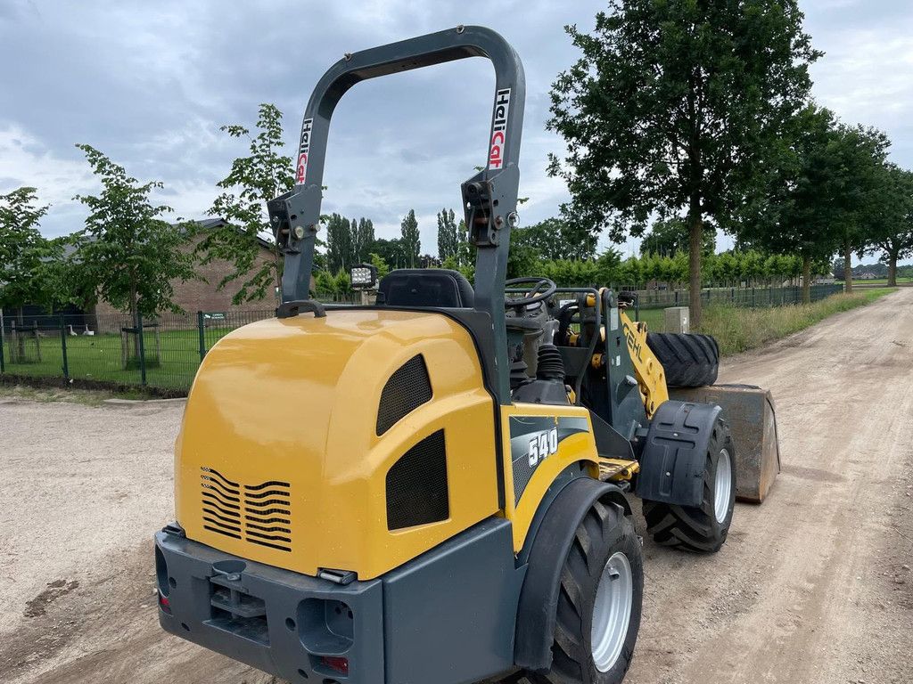 Gehl 500 Shovel Loader