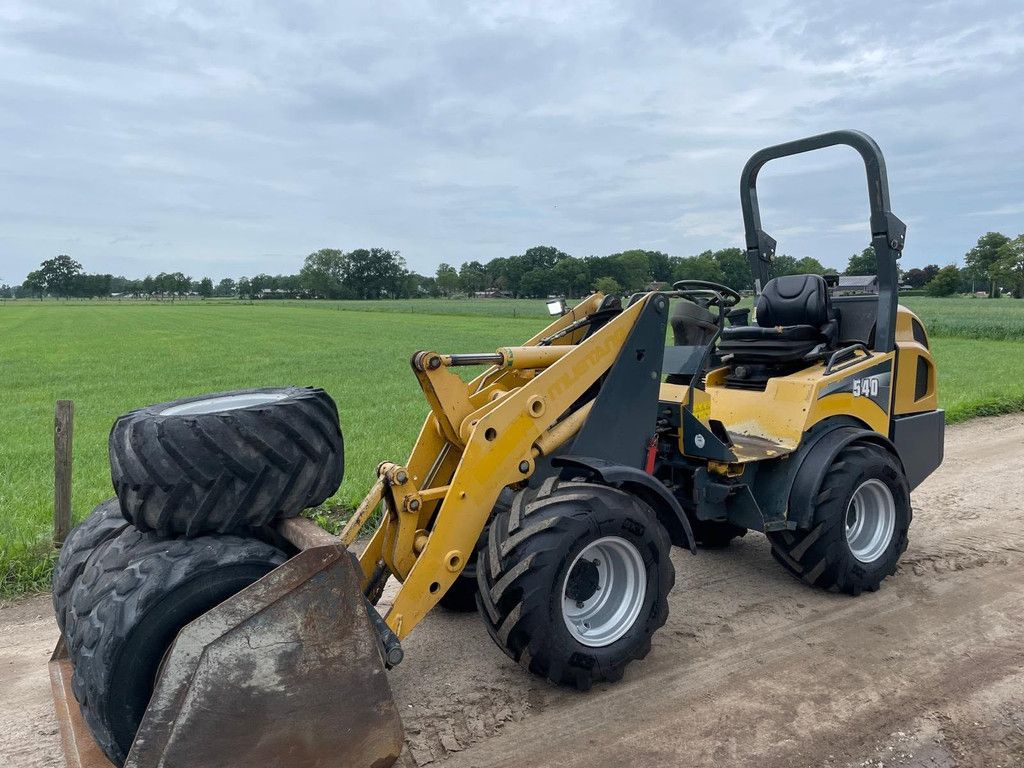 Gehl 500 Shovel Loader