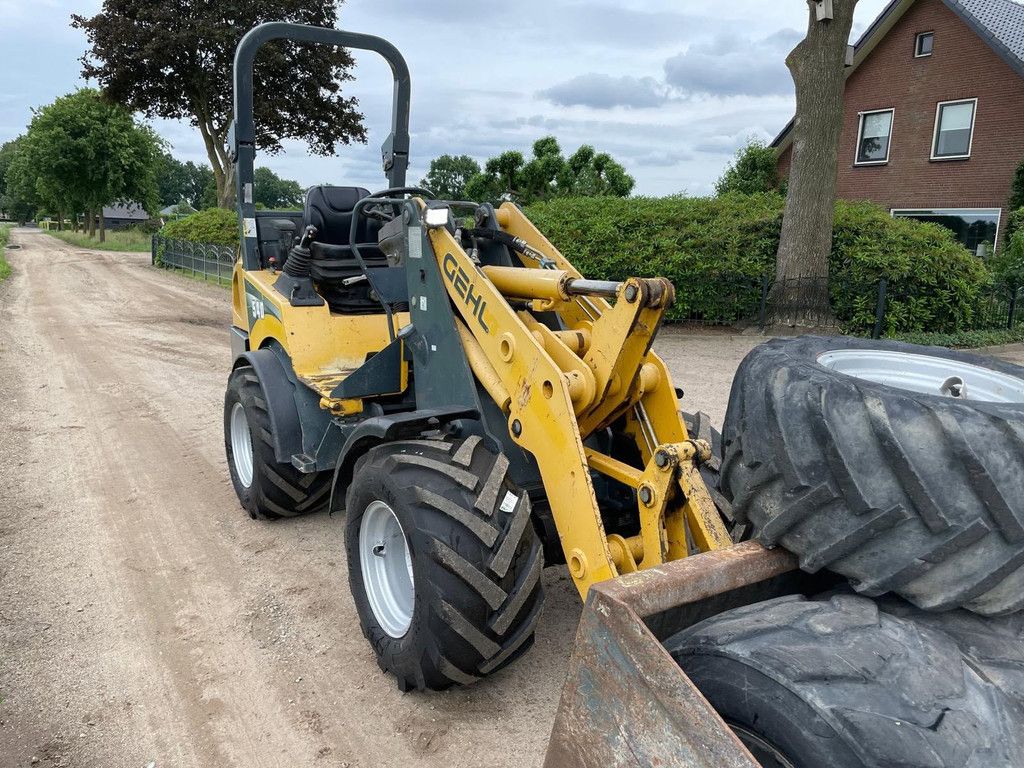 Gehl 500 Shovel Loader