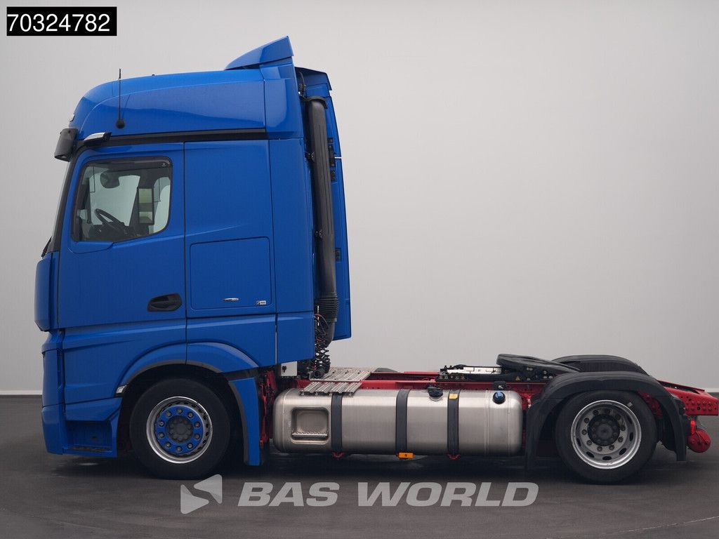 Mercedes Actros L 1851 4X2 BigSpace Mega Hebesattel Retarder 2xTanks ACC Standklima Navi
