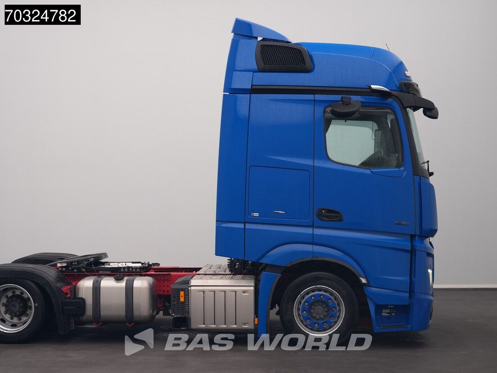 Mercedes Actros L 1851 4X2 BigSpace Mega Hebesattel Retarder 2xTanks ACC Standklima Navi