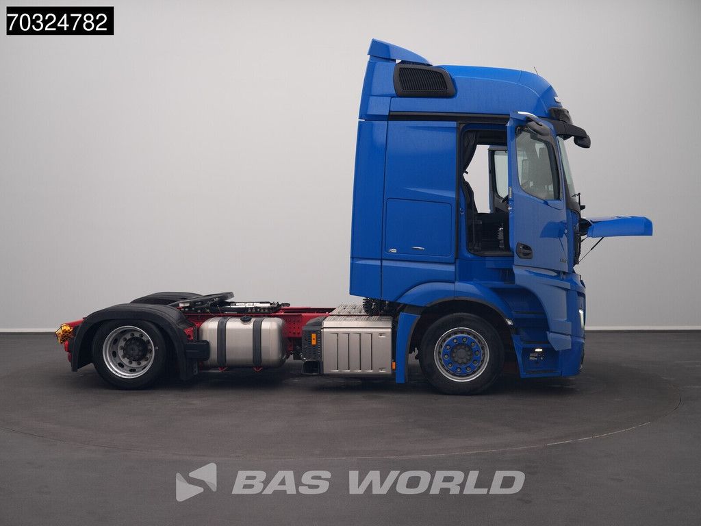 Mercedes Actros L 1851 4X2 BigSpace Mega Hebesattel Retarder 2xTanks ACC Standklima Navi