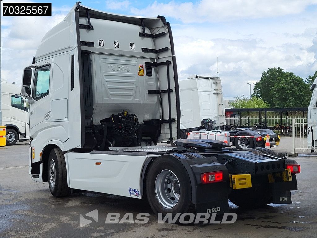 Iveco S-Way 510 4X2 Full-Air Retarder 2xTanks Standklima ACC Navi