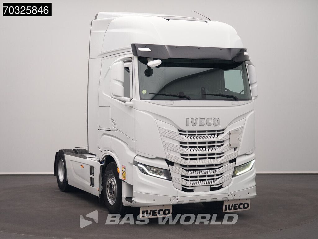Iveco S-Way 510 4X2 Full-Air Retarder 2xTanks Standklima ACC Navi