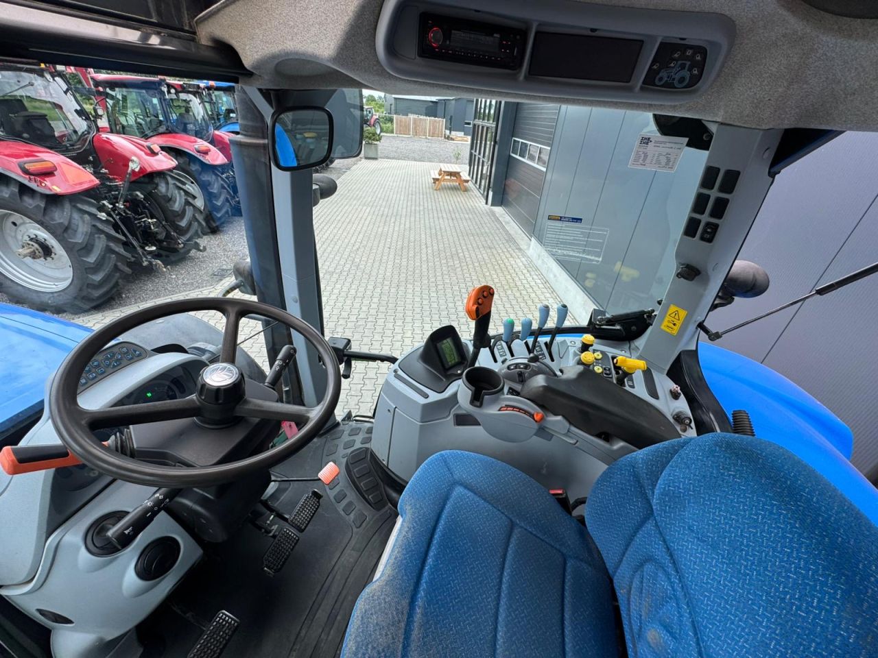 New Holland T6030 Range Command