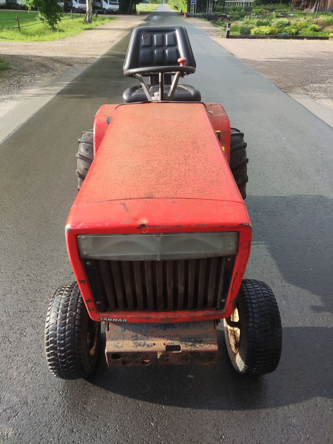 YANMAR tractor (type YM14, diesel, 14 pk, POWERSHIFT, etc.)