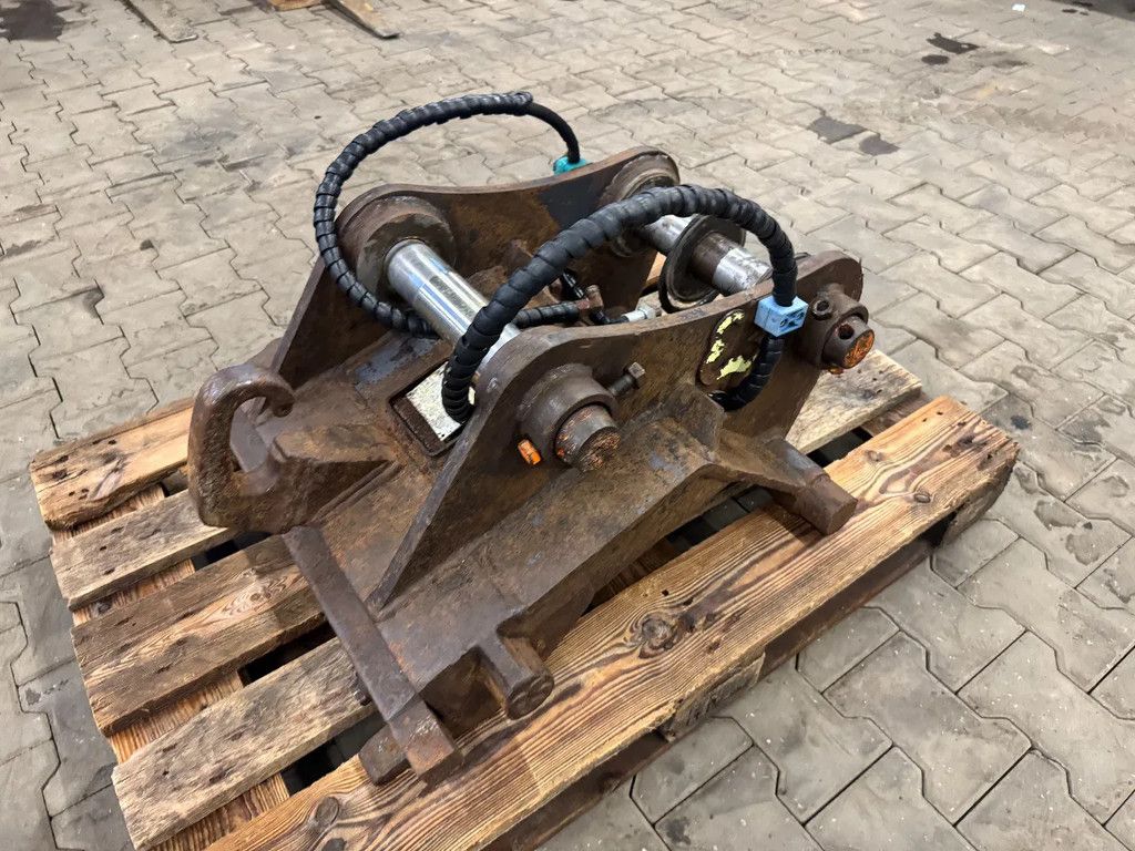 Eurosteel CW 30 Hydraulische snelwissels Pladdet Verachtert Eurosteel Beco