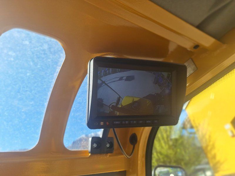Eurotrac W 12 CS