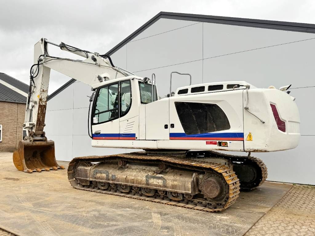 Liebherr R946LC - Hammer Lines / Quick Coupler