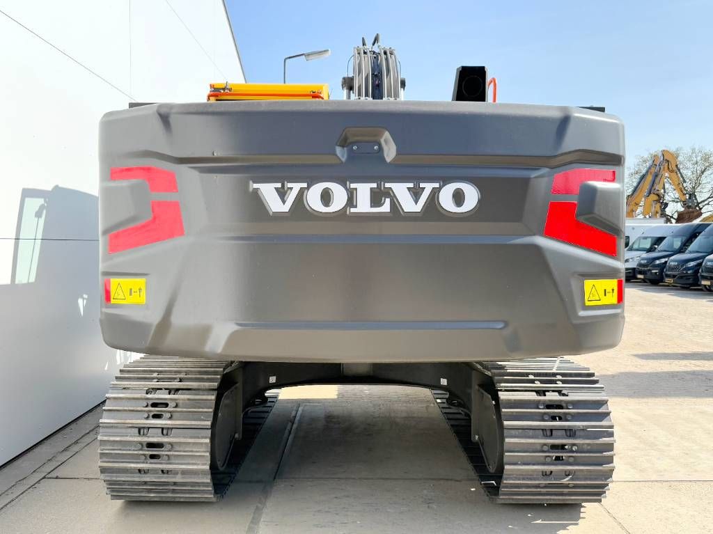 Volvo EC210 NEW / UNUSED (EC220DL)