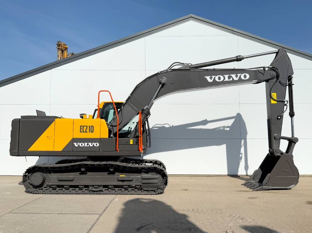 Volvo EC210 NEW / UNUSED (EC220DL)