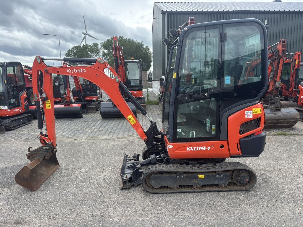 KUBOTA KX019-4