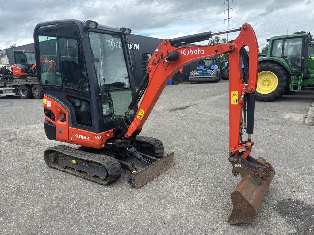 KUBOTA KX019-4