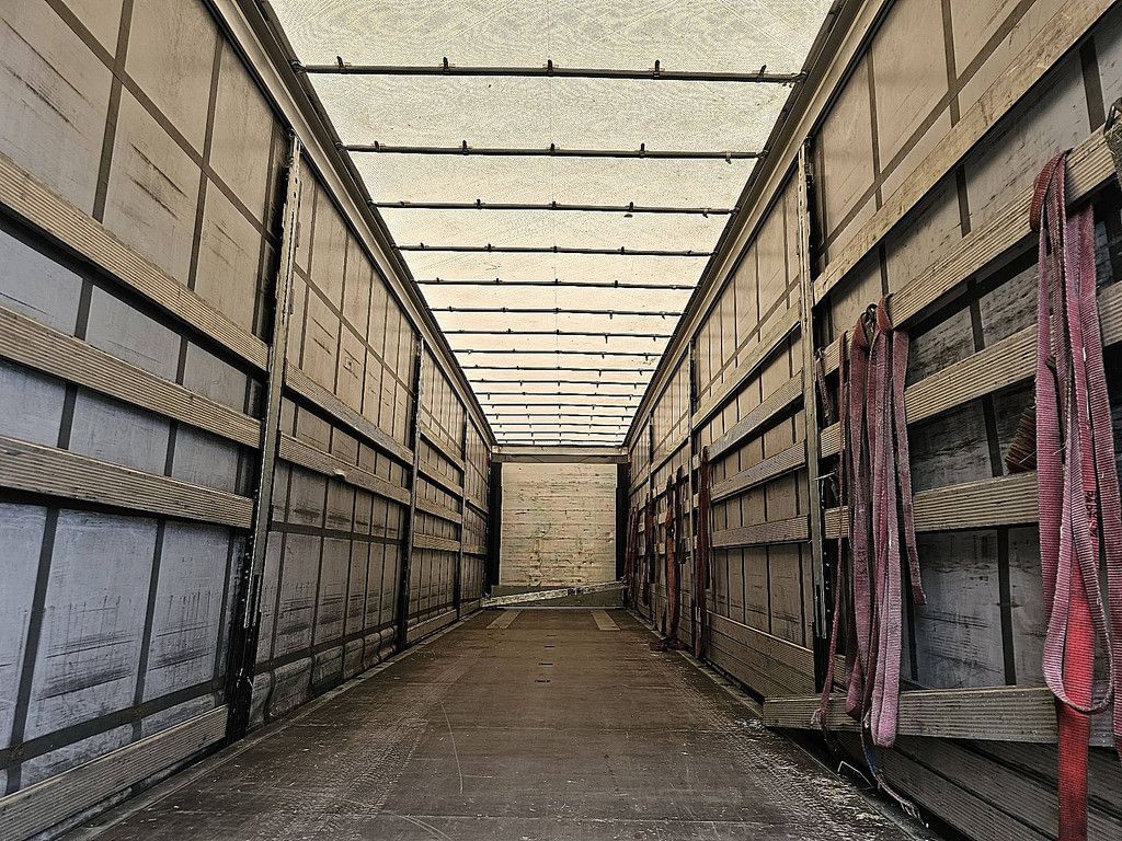 SCHMITZ SCB* S3T mega lifting roof