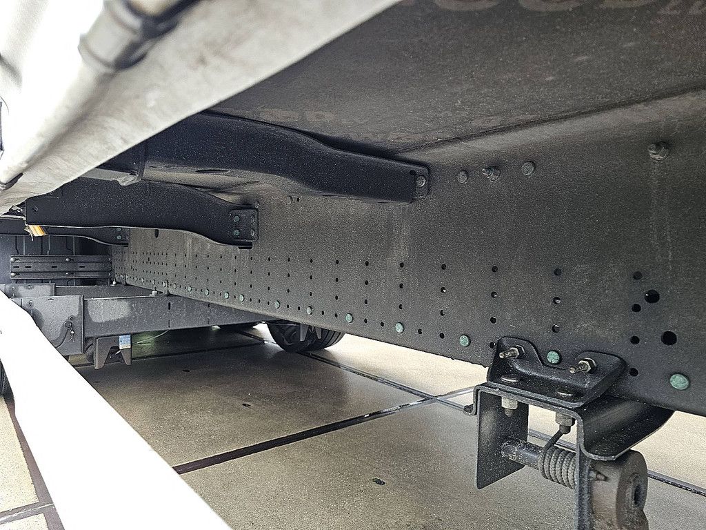 SCHMITZ SCB* S3T mega lifting roof