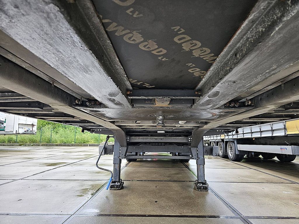 SCHMITZ SCB* S3T mega lifting roof