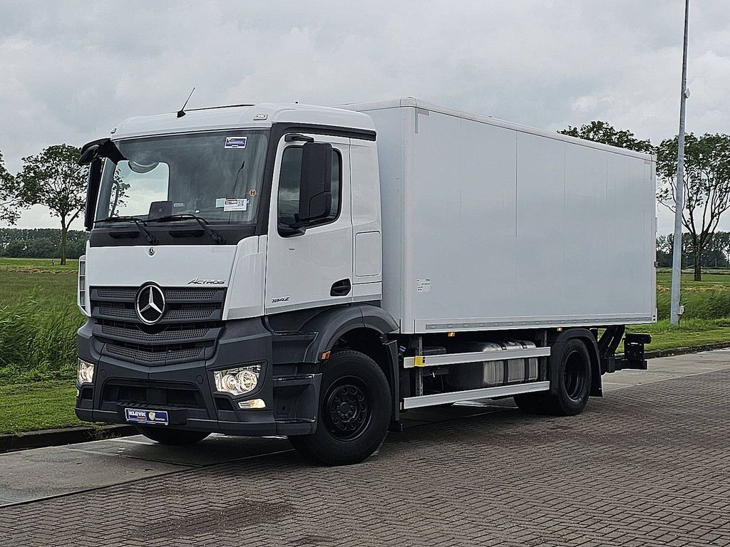MERCEDES-BENZ ACTROS 1842 wb 460 box 611 cm