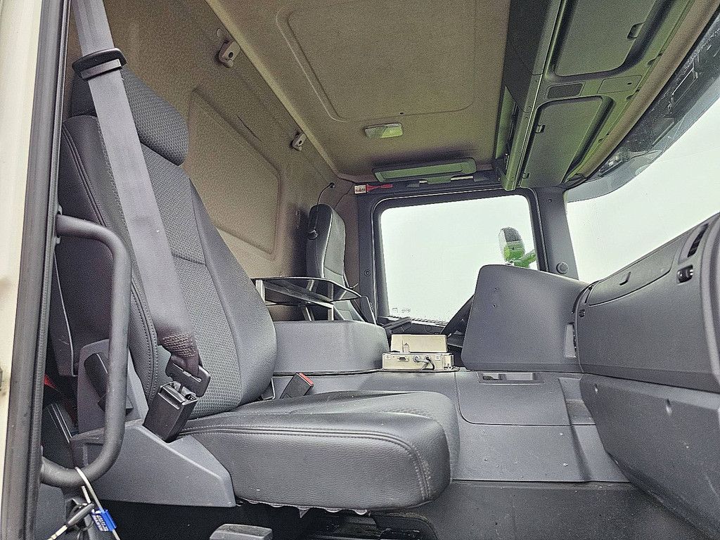 SCANIA P360 6x2*4 gas tank lpg