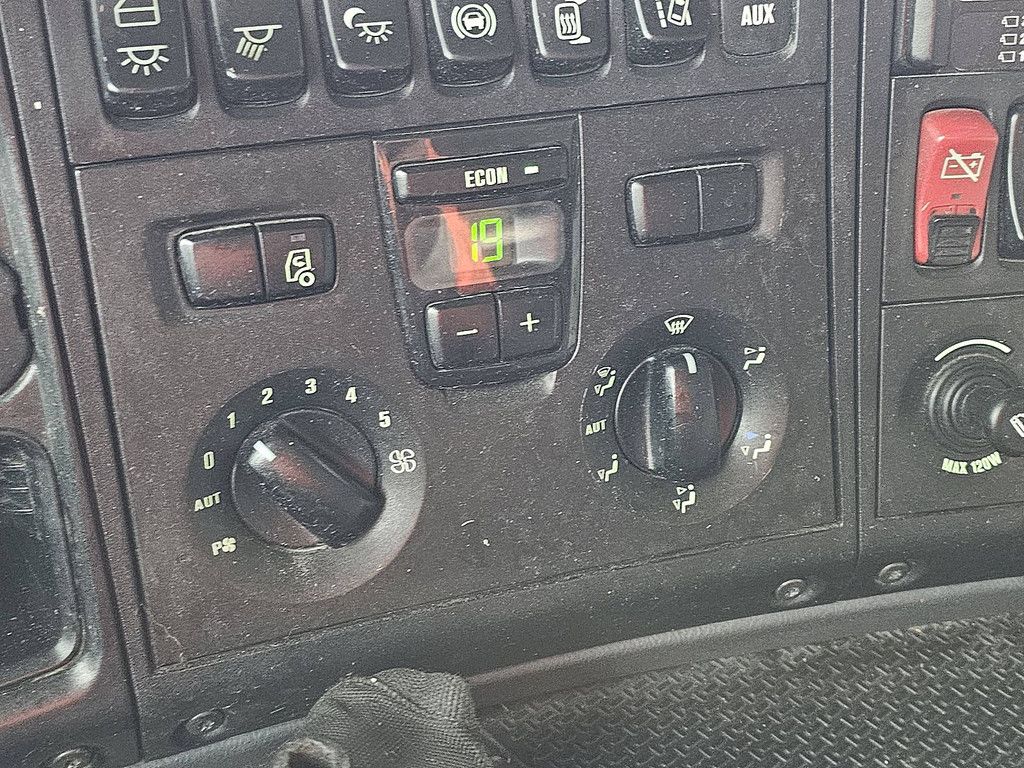 SCANIA P360 6x2*4 gas tank lpg