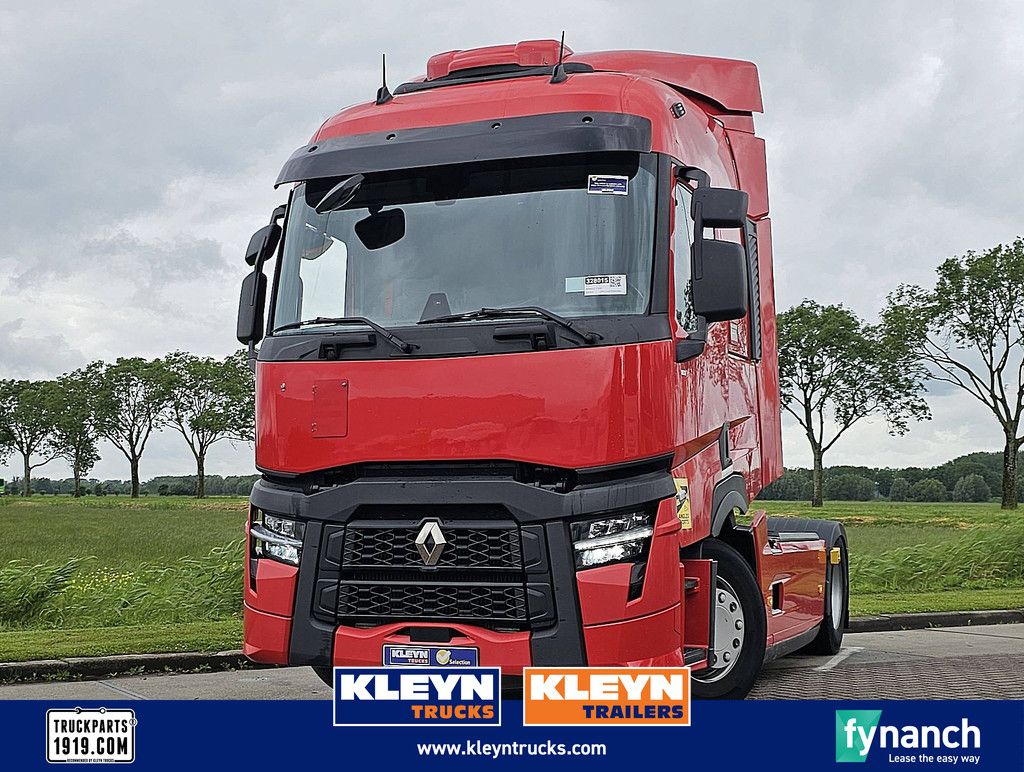 RENAULT T 520