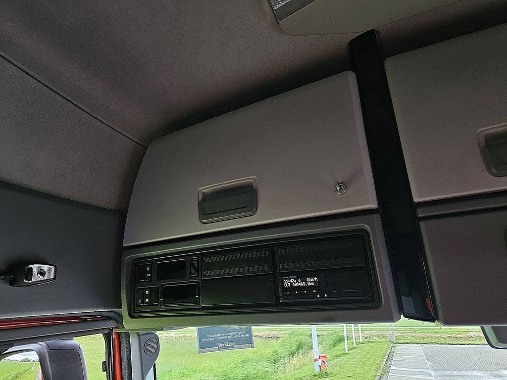 RENAULT T 520