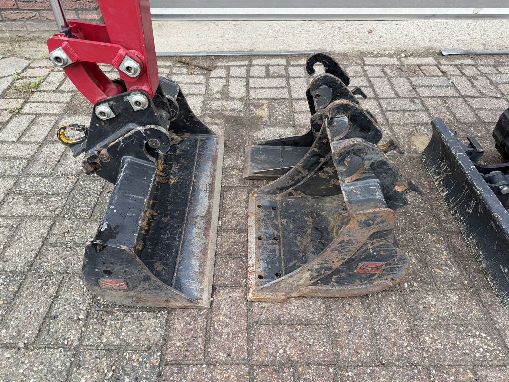Yanmar SV08 minigraver BJ 2023
