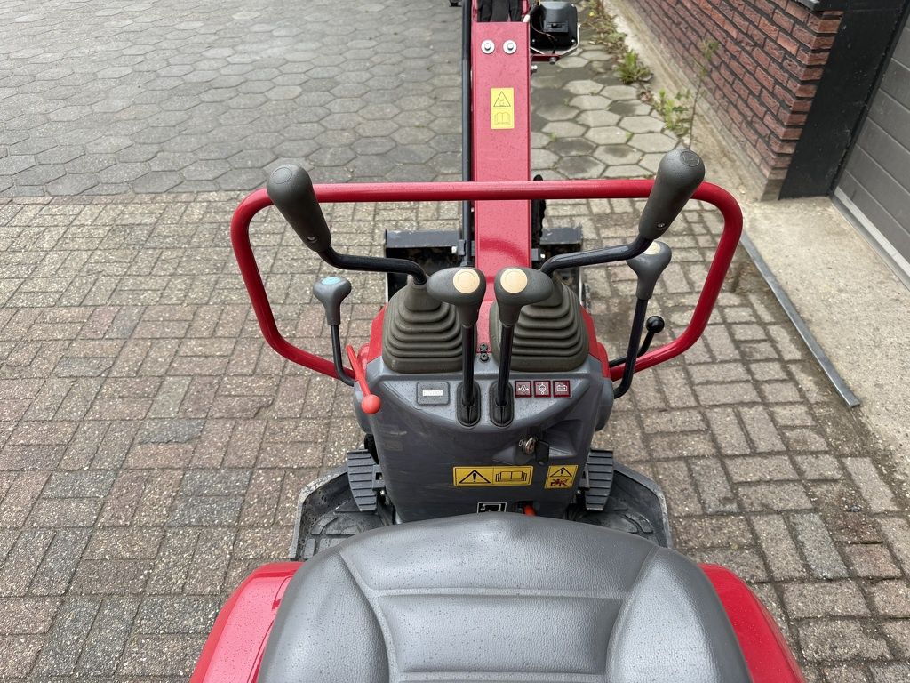 Yanmar SV08 minigraver BJ 2023