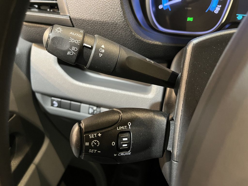 Opel Vivaro-e L2H1 Edition 75 kWh / 100% Elektrisch !! / Servicebus / Kast-inrichting / Airco / Cruise Control / PDC / 3-Zits / 21.400 KM !!