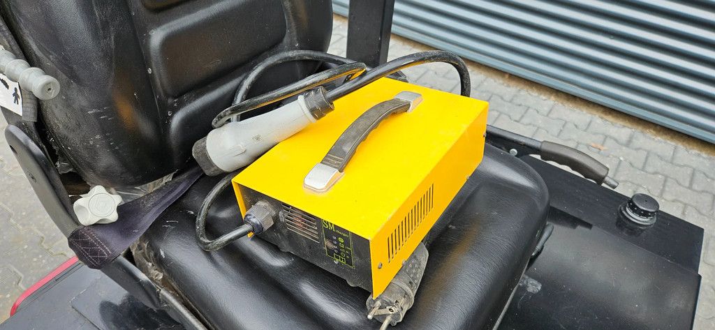 Wolf E 604 electric shovel