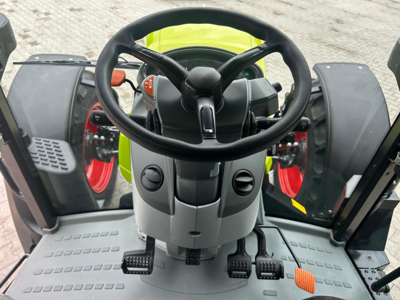 Claas arion 410