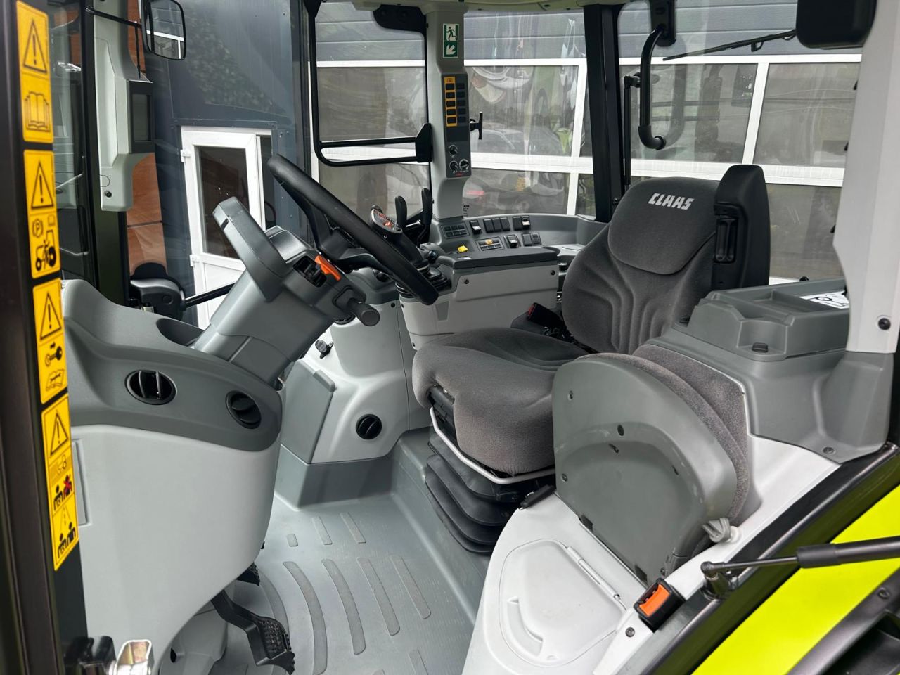 Claas arion 410
