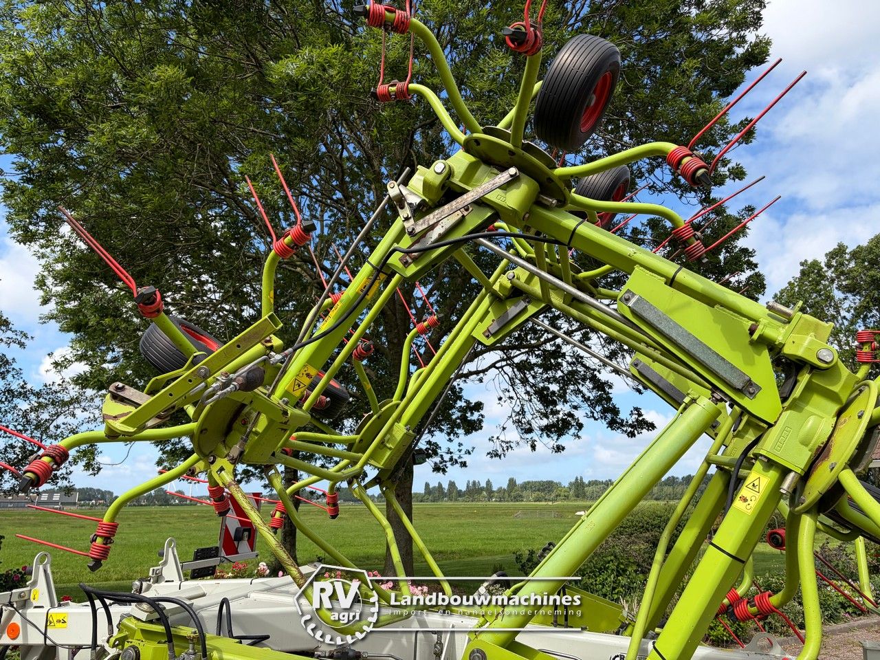 Claas Volto 1320T schudder