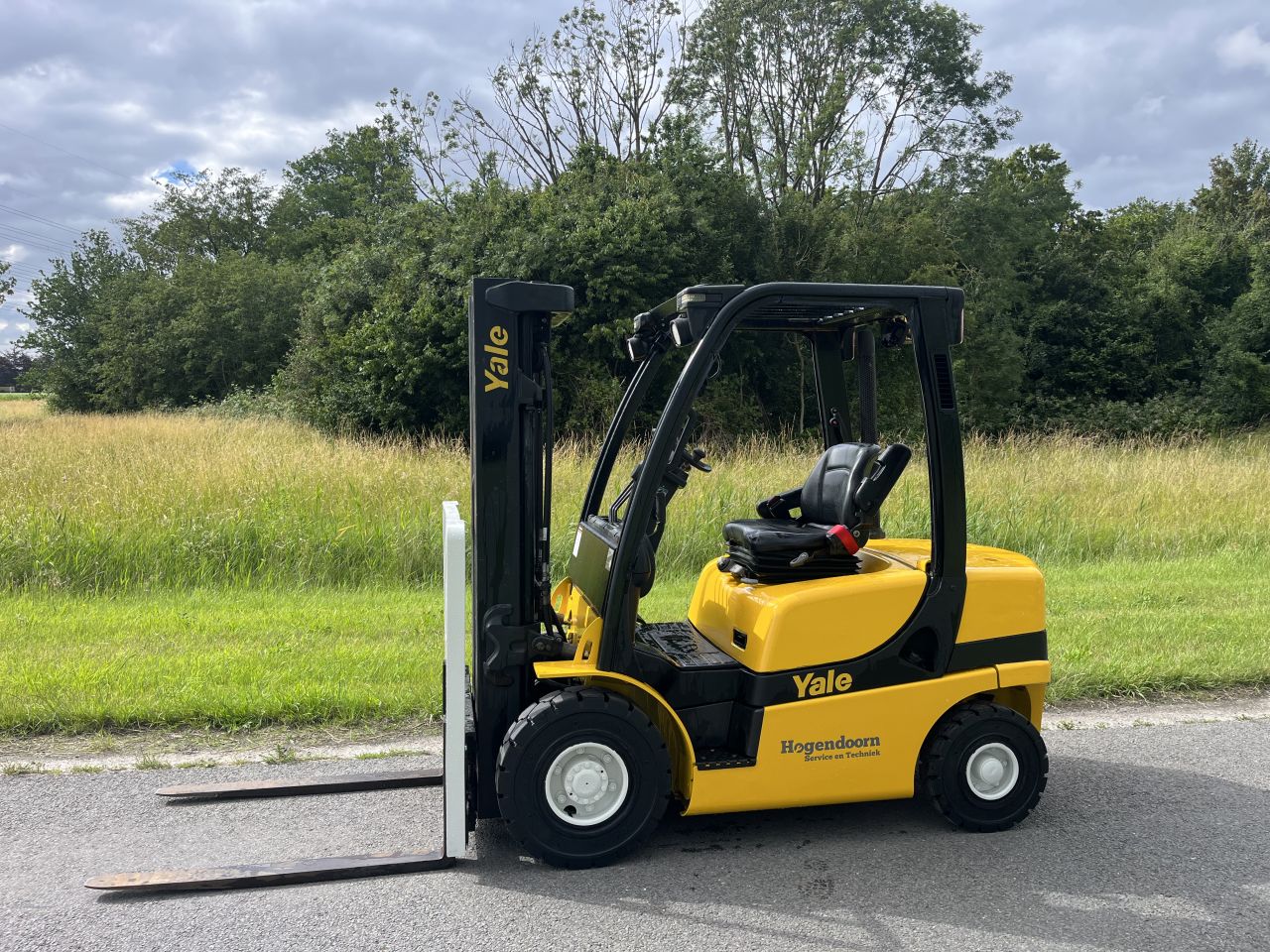 Yale GDP25VX Diesel heftruck triplo sideshift vorkversteller