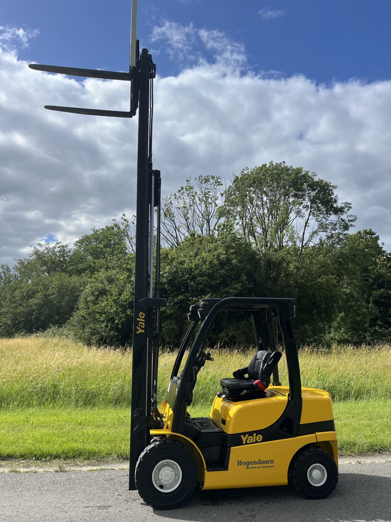 Yale GDP25VX Diesel heftruck triplo sideshift vorkversteller
