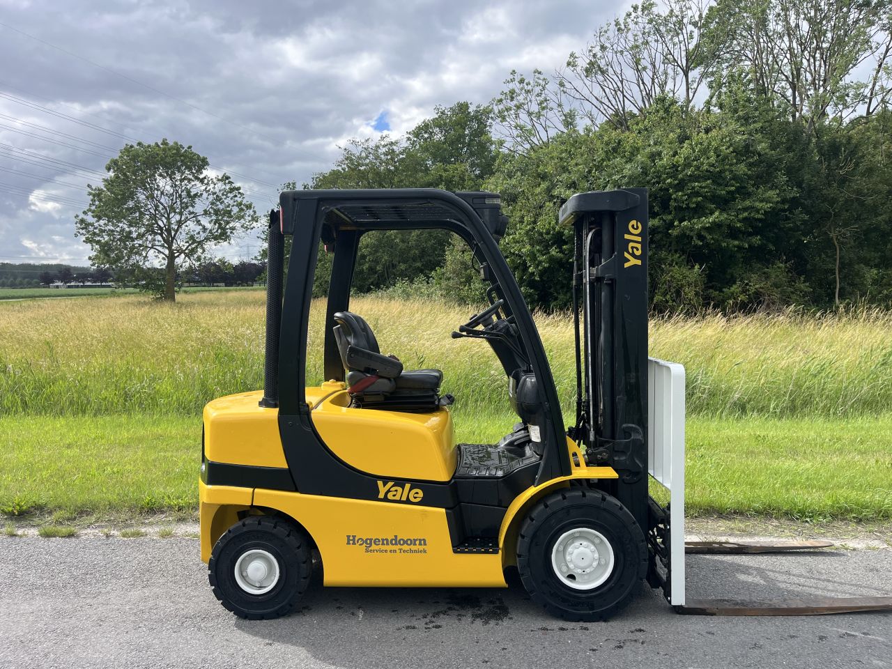 Yale GDP25VX Diesel heftruck triplo sideshift vorkversteller