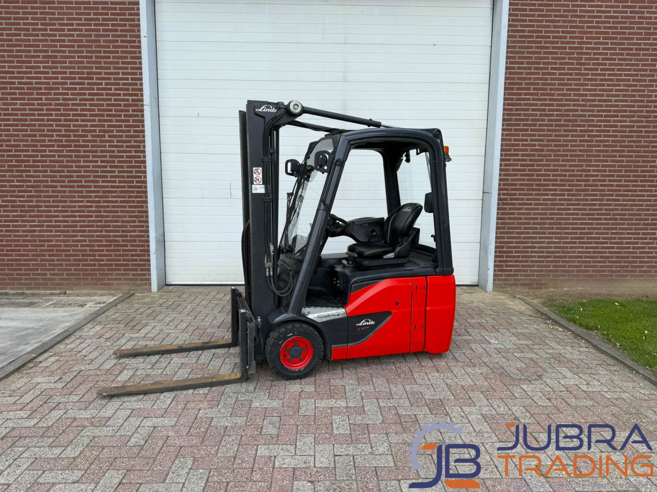 Linde E16C-02 Electric Forklift | 2014 | 13428H | 1.6T | 4.2M