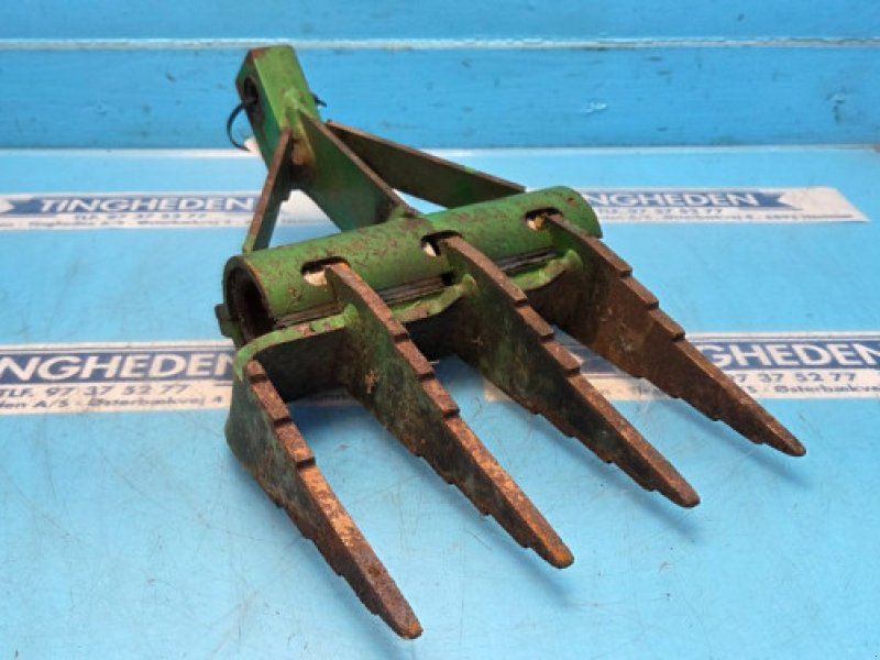 John Deere 592