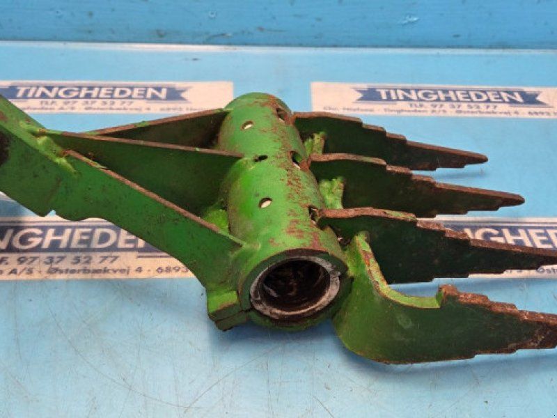 John Deere 592