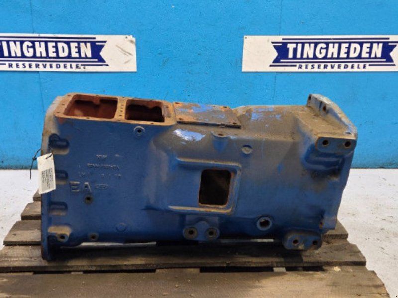 Ford 8210